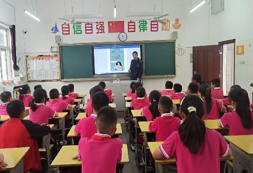 宣传零距离 普法入人心