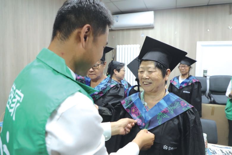 以党建引领参与社区共建 北京链家做“社区好邻居”