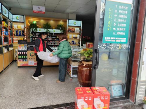 浙江嵊州市烟草专卖局：“香溢”志愿暖民心  助力农户共享致富路