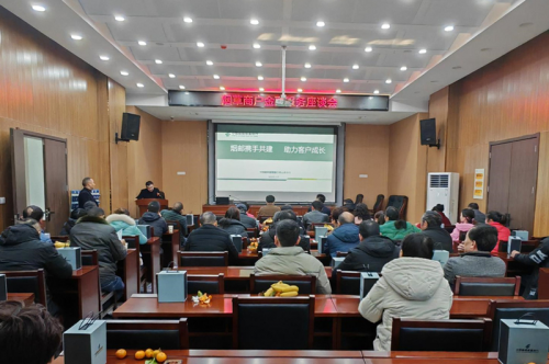 湖北英山：应答有速度 指导有精度 服务有温度