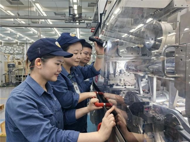 湖南中烟长沙卷烟厂: 织密“三张网”,夯实安全生产“保障线”