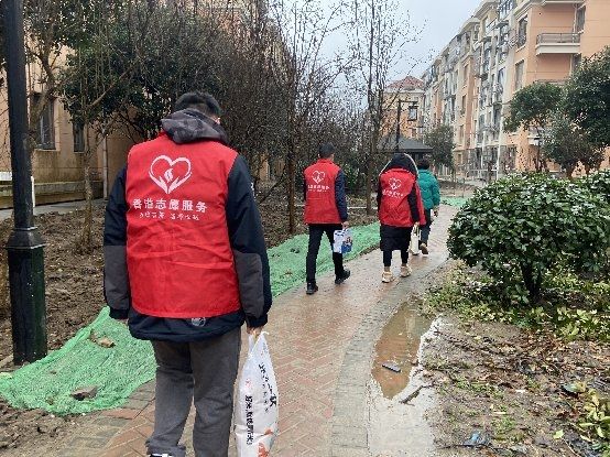 湖州烟草：春节慰问聚焦“三心”提升“三度”