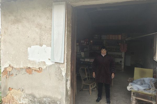 江苏江阴：寒冬生暖意 微光抚人心