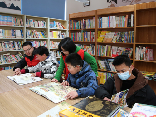 永嘉县烟草专卖局：践行社会责任 打造志愿服务“多阵地”