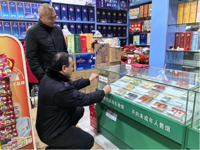 灌云烟草:监管为民强担当 暖心服务显真情
