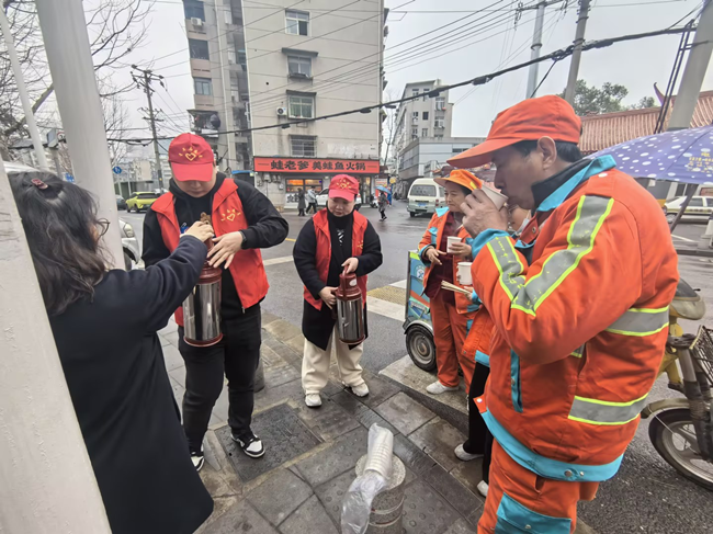 种下“助人苗” 长成“雷锋树”