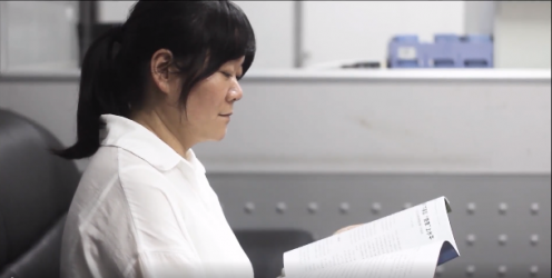 励励尘路 灼灼其华