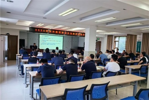 浙江长兴：安全理念植于心，应急技能践于行