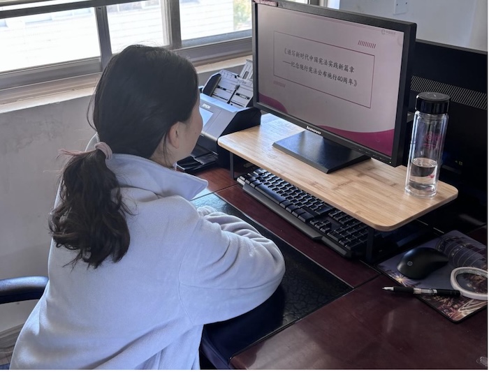 弘扬宪法精神，维护宪法权威——陆良复烤厂开展2024年“宪法宣传周”活动