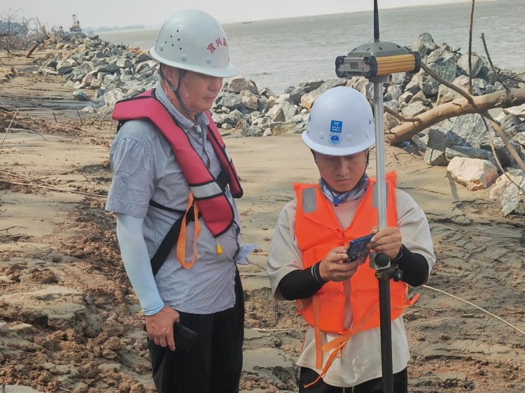 长江安澜 安庆河段治水人的坚守与柔情_fororder_2