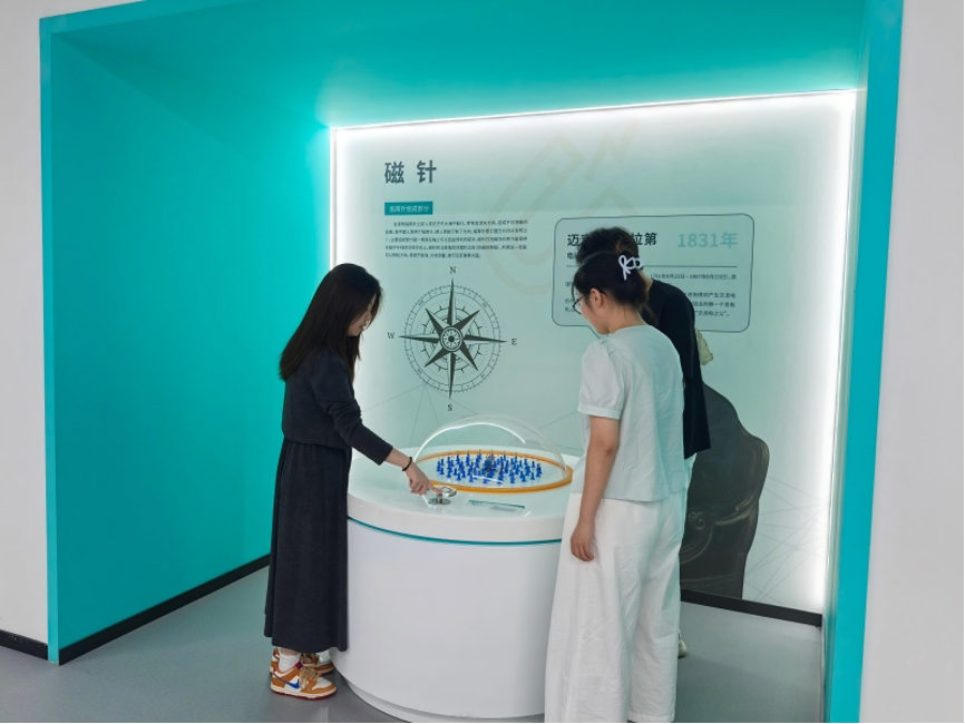 湖北浠水：探科技奥秘强素养 融创新精神促发展