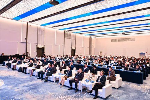 ǰ���߿�ϸ��������ҵ��̬����ߴ������ֻ�Բ���ٰ�