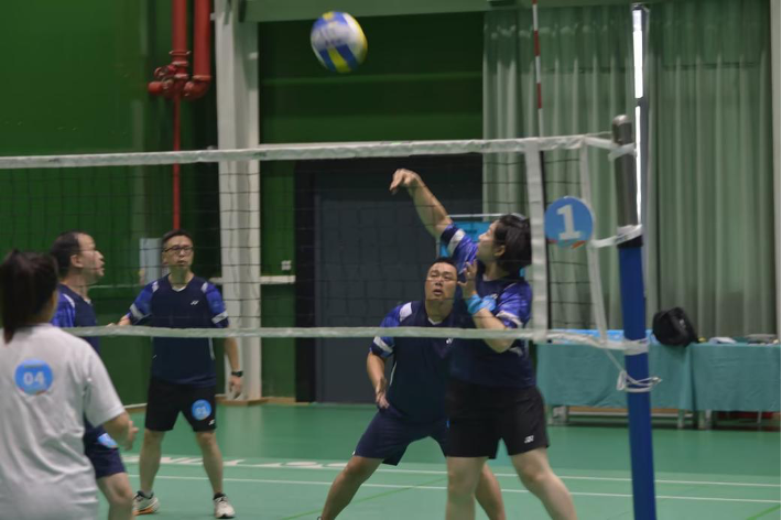 春风十里绽芳华 健康同行向美好