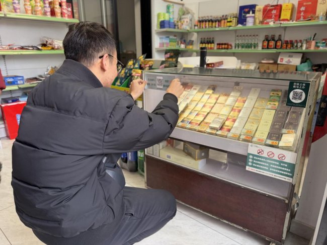 湖北蕲春：贴上监管“警示码” 守好市场“诚信门”